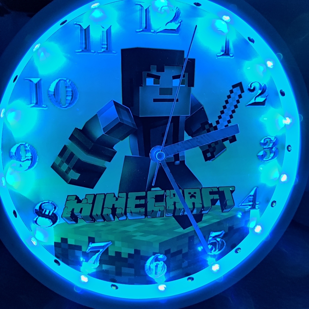 COPY - Minecraft wall clock - Picture 8 of 10